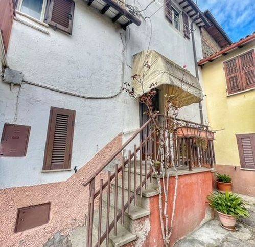 casa indipendente in vendita a Montefiascone in zona Zepponami