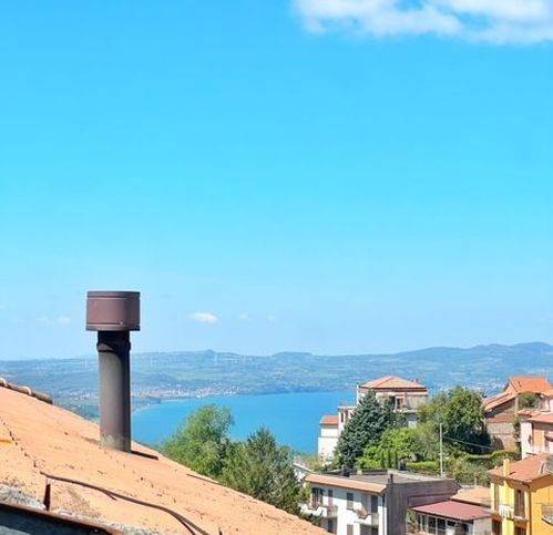 appartamento in vendita a Montefiascone