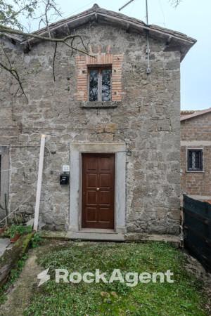 casa indipendente in vendita a Montefiascone in zona Zepponami