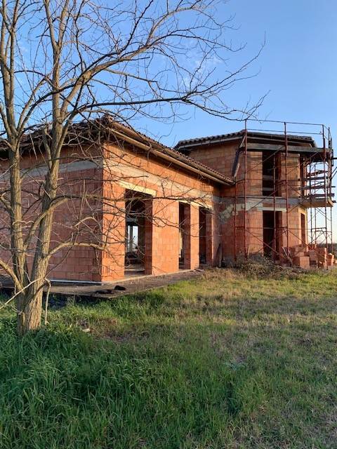 casa indipendente in vendita a Montefiascone