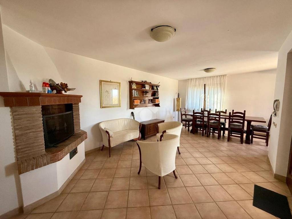 casa indipendente in vendita a Montefiascone in zona Le Coste