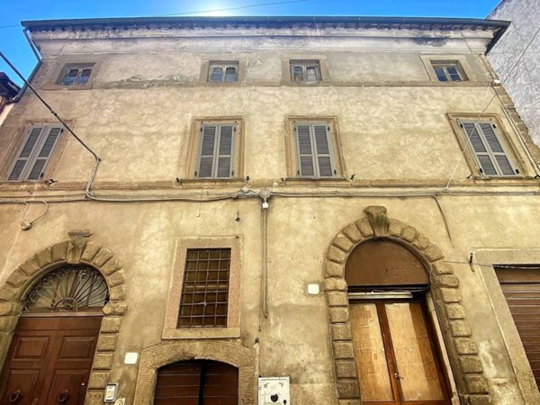 casa indipendente in vendita a Montefiascone