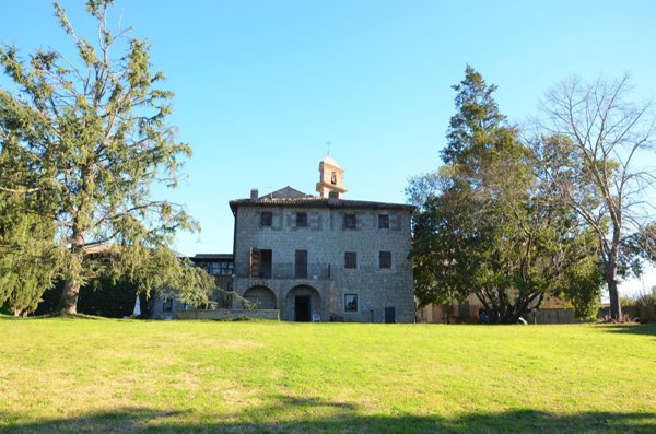 casa indipendente in vendita a Montefiascone