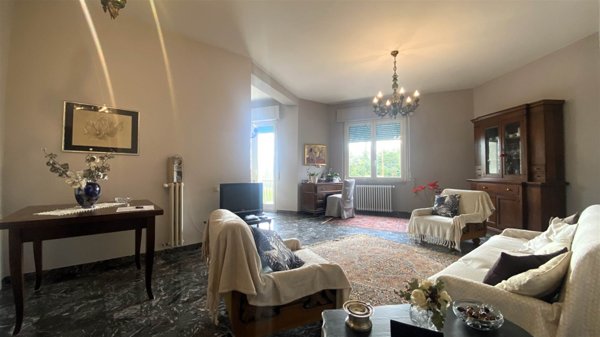 casa indipendente in vendita a Montefiascone
