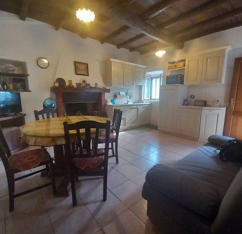 appartamento in vendita a Montefiascone in zona Zepponami
