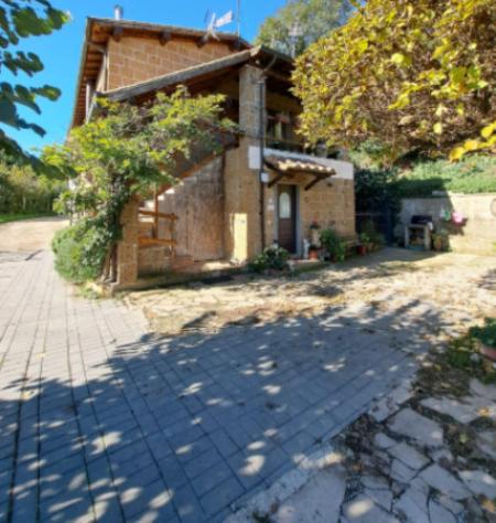 appartamento in vendita a Montefiascone in zona Cipollone