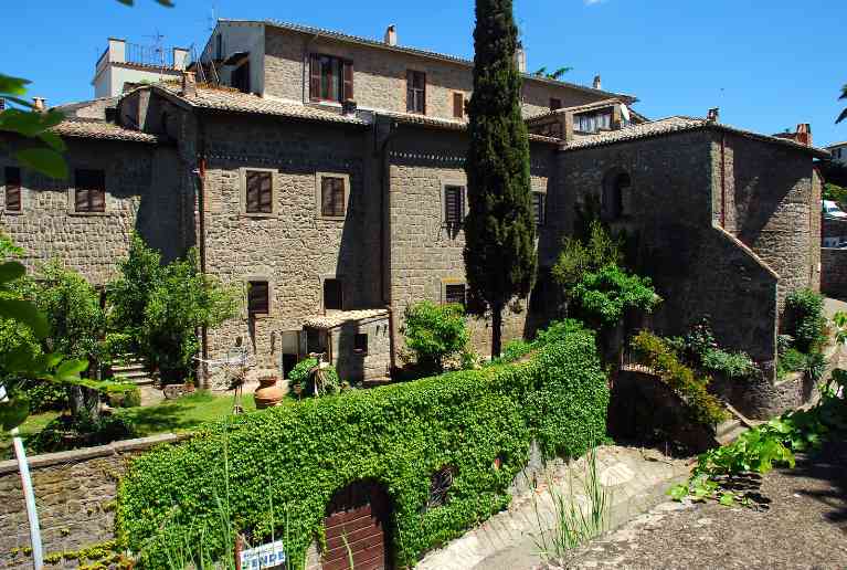 casa indipendente in vendita a Montefiascone