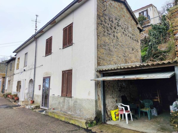 casa indipendente in vendita a Montefiascone in zona Le Coste