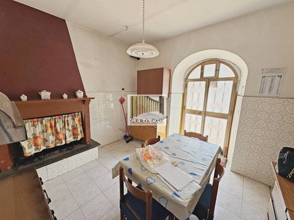 casa indipendente in vendita a Montefiascone