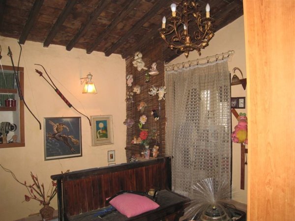 casa indipendente in vendita a Montefiascone
