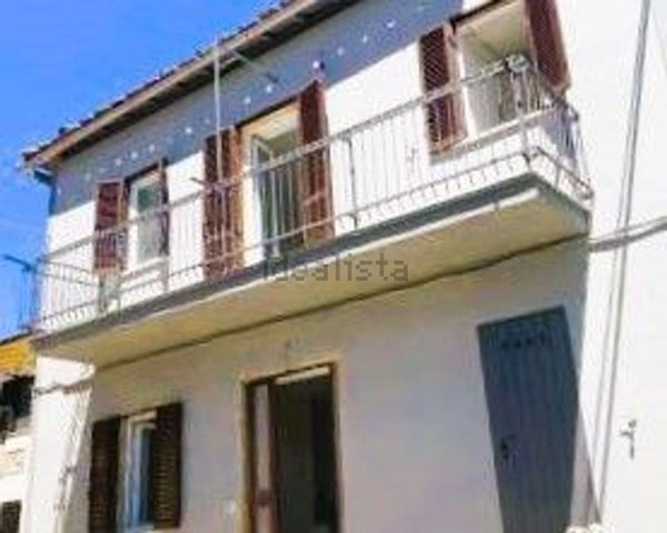 casa indipendente in vendita a Montefiascone
