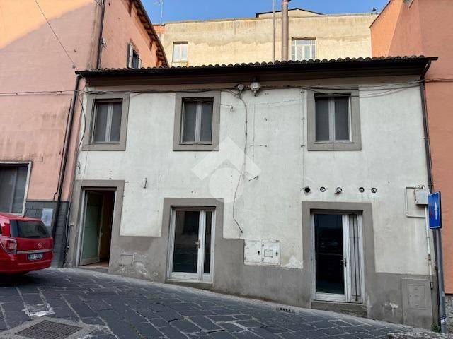 negozio in vendita a Montefiascone