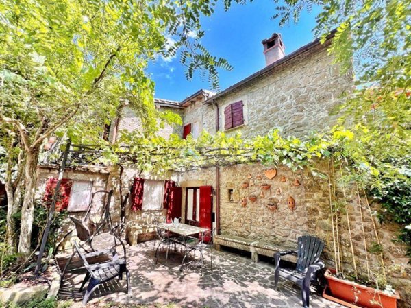 casa indipendente in vendita a Montefiascone