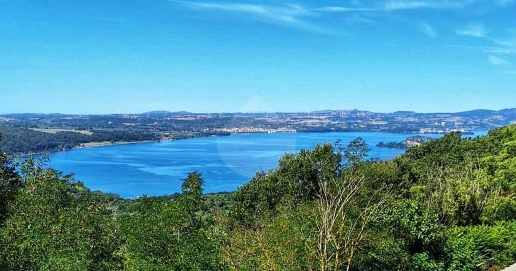 casa indipendente in vendita a Montefiascone
