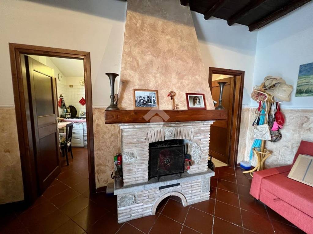 casa indipendente in vendita a Montefiascone