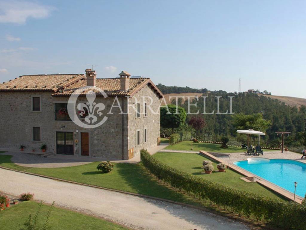 casa indipendente in vendita a Montefiascone