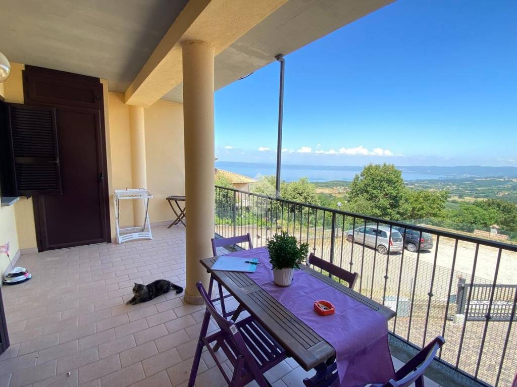 appartamento in vendita a Montefiascone in zona Le Coste