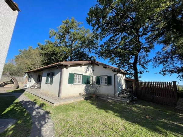 casa indipendente in vendita a Montefiascone in zona Zepponami