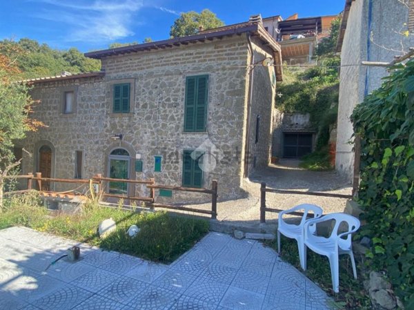appartamento in vendita a Montefiascone in zona Le Coste