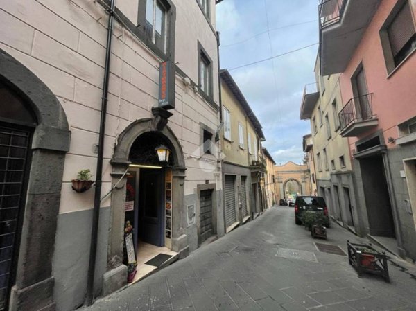 negozio in vendita a Montefiascone