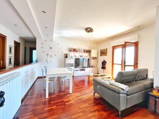 appartamento in vendita a Montefiascone