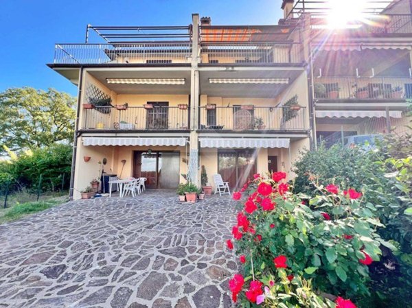 casa indipendente in vendita a Montefiascone