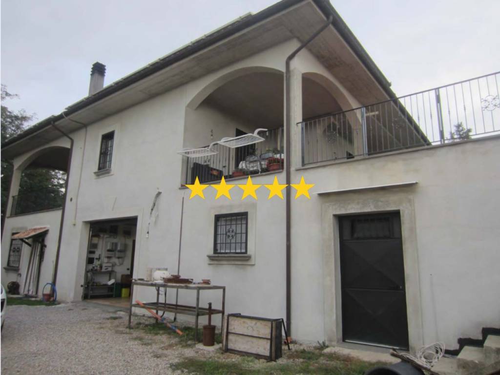 appartamento in vendita a Montefiascone in zona Zepponami