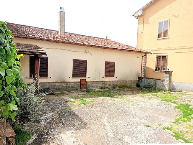 appartamento in vendita a Montefiascone