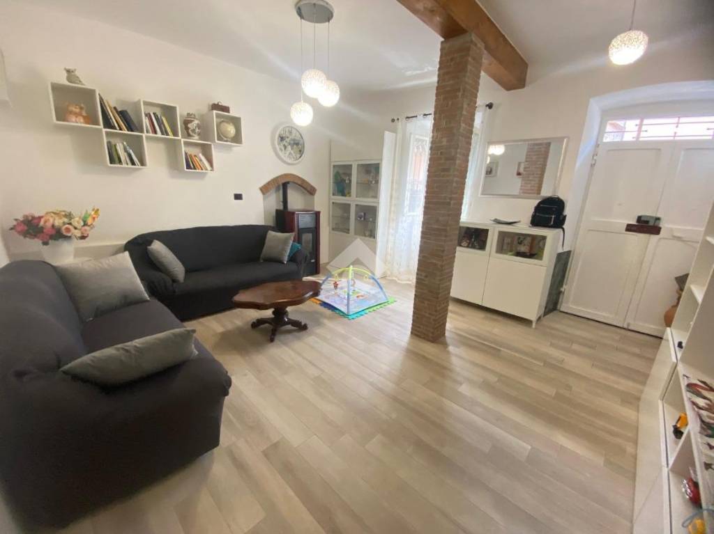 casa indipendente in vendita a Montefiascone