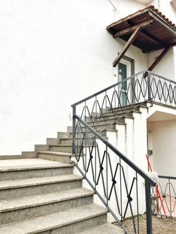 casa indipendente in vendita a Montefiascone