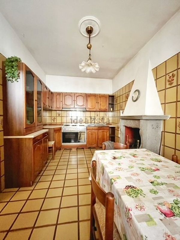 casa indipendente in vendita a Montefiascone