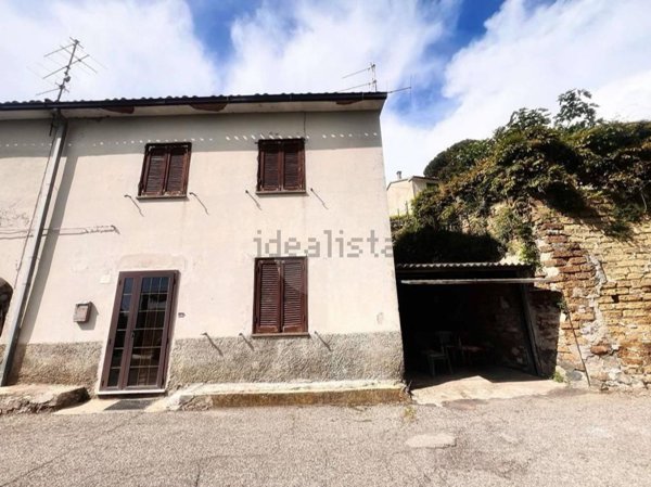 casa indipendente in vendita a Montefiascone