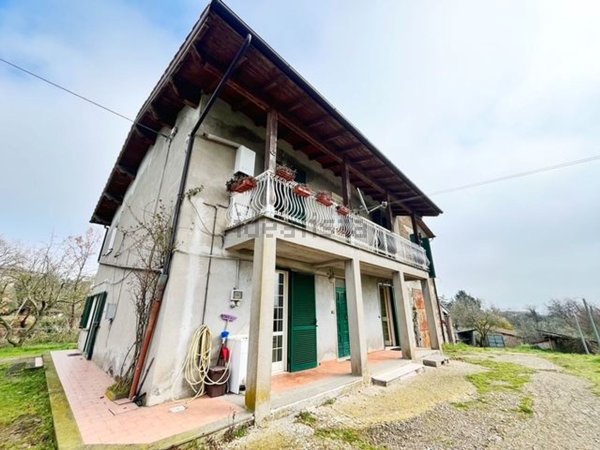 casa indipendente in vendita a Montefiascone