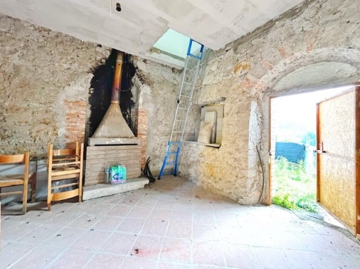 casa indipendente in vendita a Montefiascone