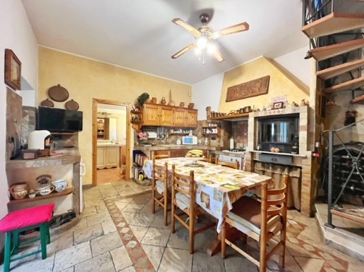 casale in vendita a Montefiascone in zona Zepponami