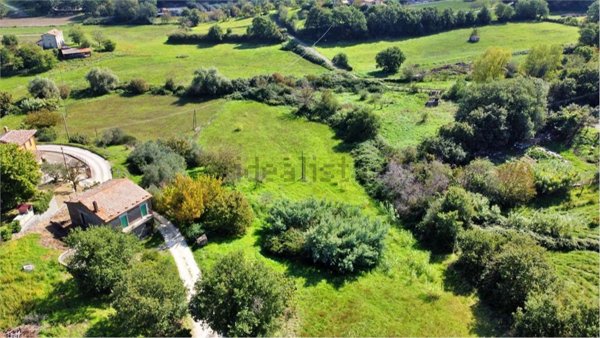 casa indipendente in vendita a Montefiascone