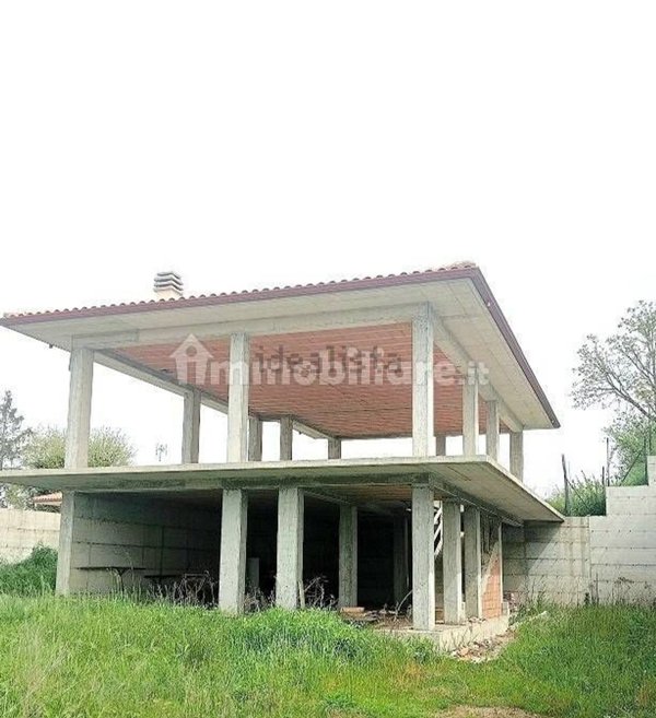 casa indipendente in vendita a Montefiascone