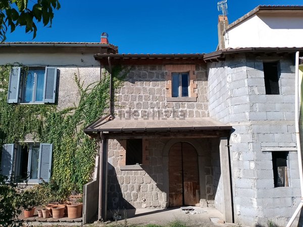 quadrivano in vendita a Montefiascone