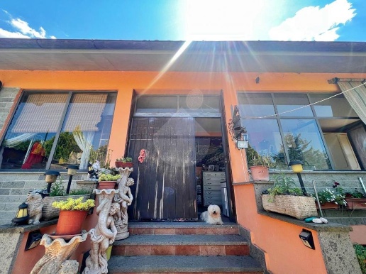 casa indipendente in vendita a Montefiascone