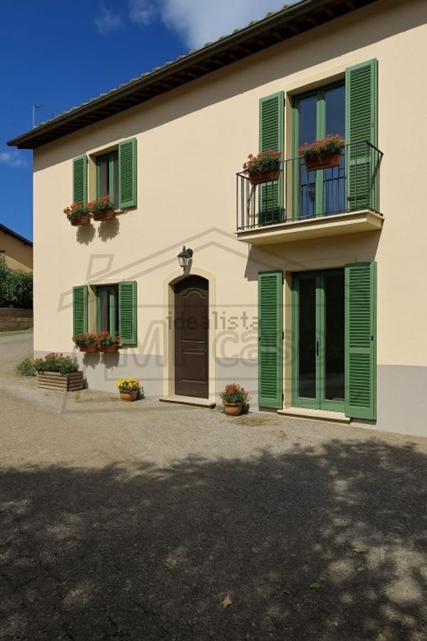 casa indipendente in vendita a Montefiascone