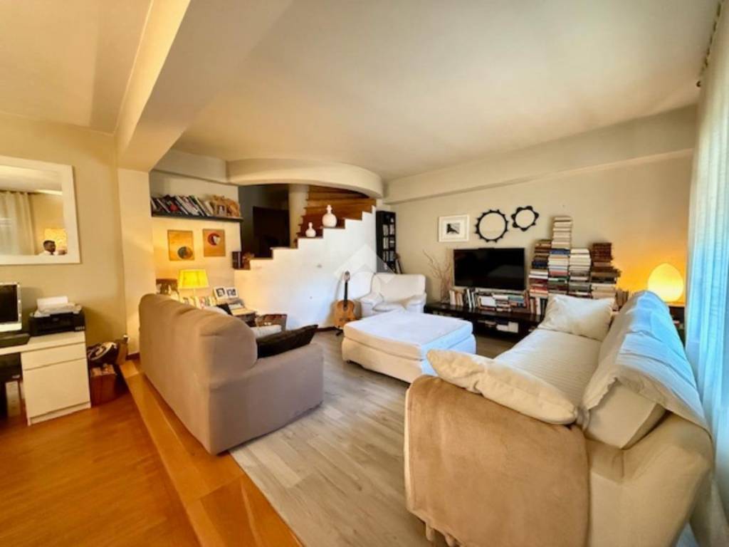 casa indipendente in vendita a Montefiascone