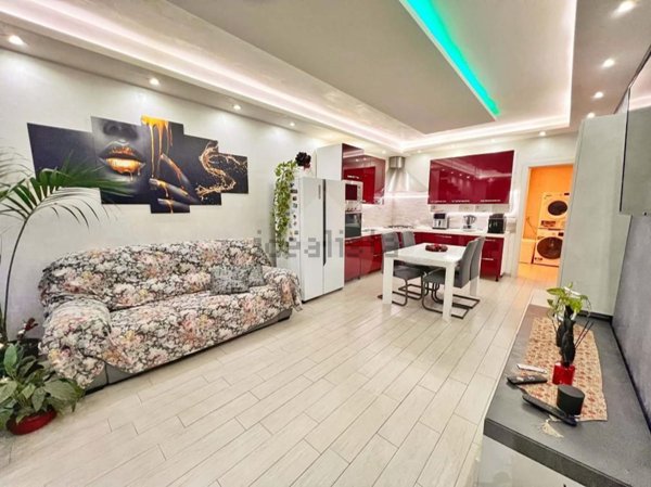 casa indipendente in vendita a Montefiascone