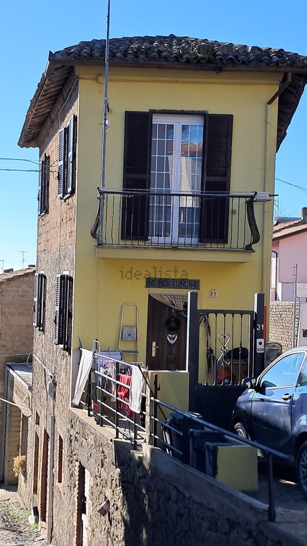 casa indipendente in vendita a Montefiascone