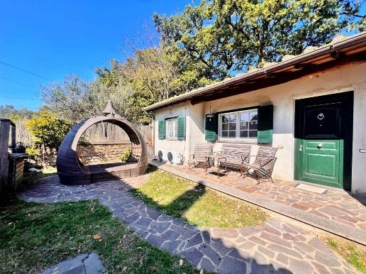 casa indipendente in vendita a Montefiascone