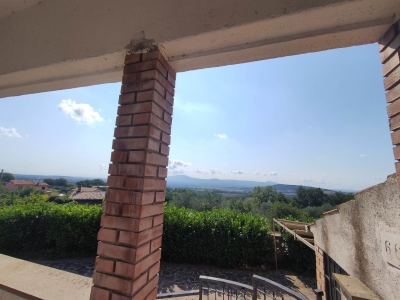 casa indipendente in vendita a Montefiascone