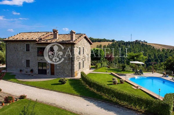 casale in vendita a Montefiascone