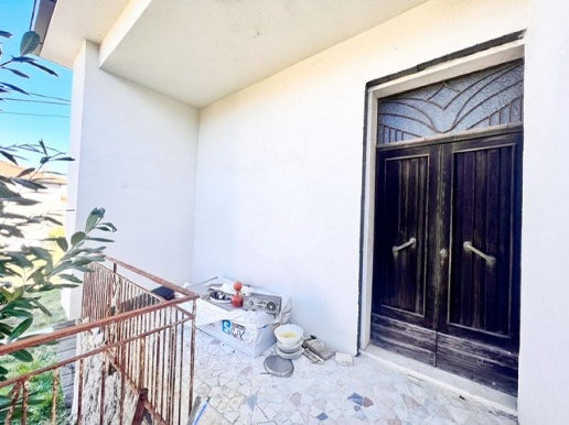 casa indipendente in vendita a Montefiascone