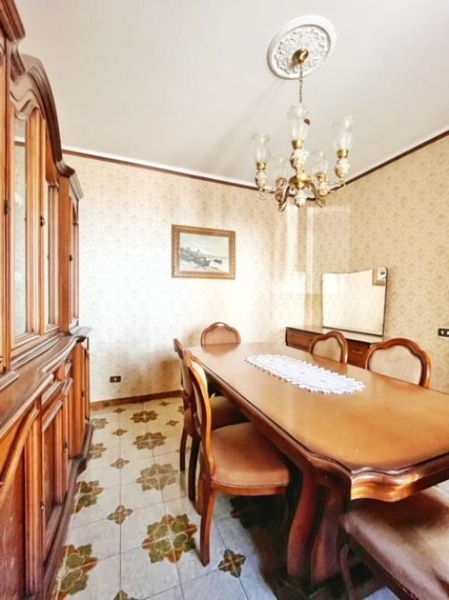 casa indipendente in vendita a Montefiascone