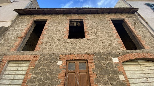 casa indipendente in vendita a Montefiascone