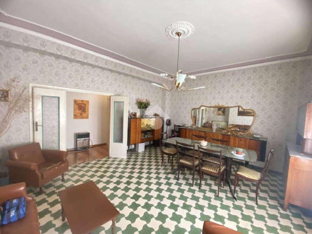 intera palazzina in vendita a Montefiascone